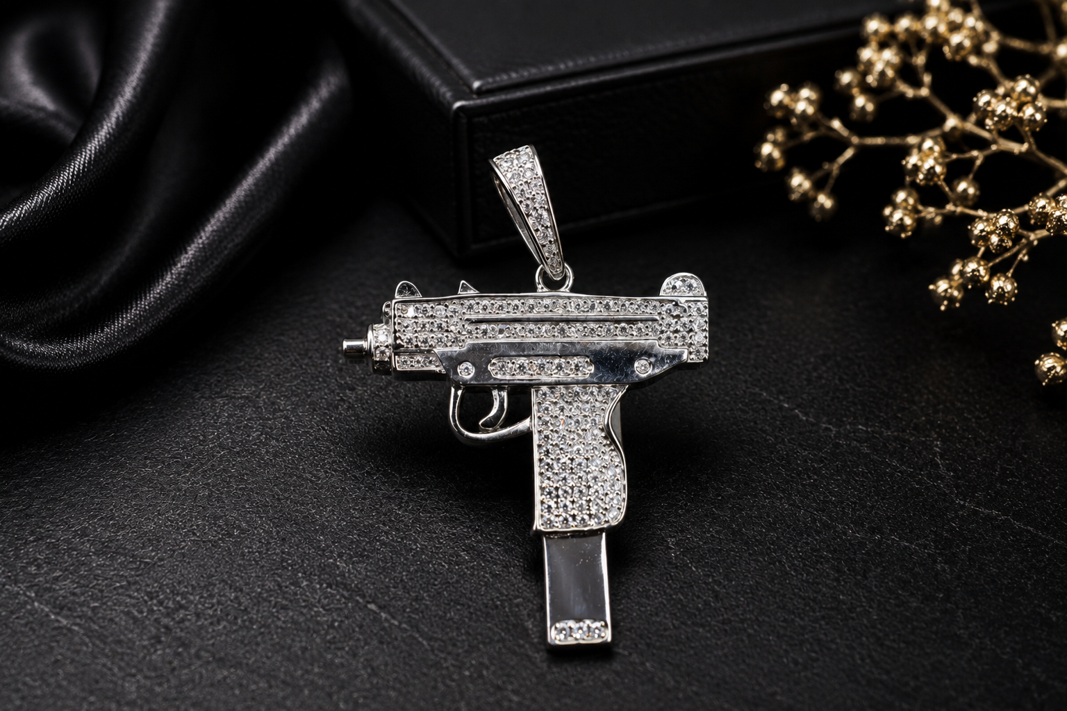 Submachine Gun Pendant1 Submachine Gun Pendant - Image 1