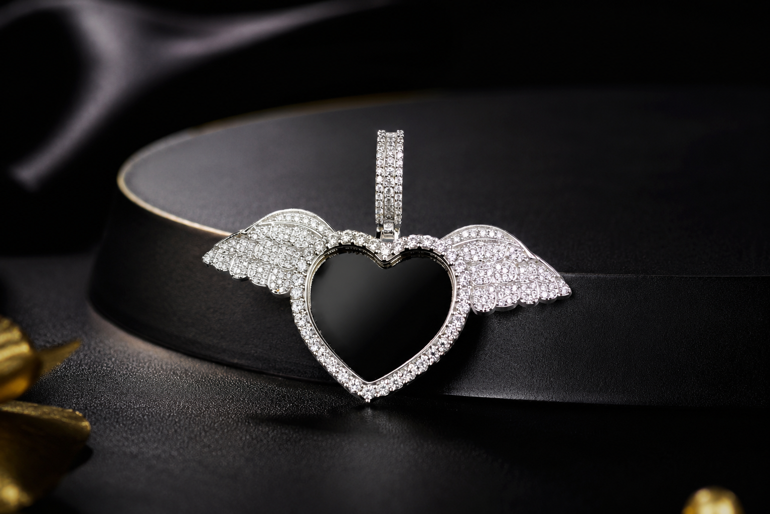 Winged Heart Picture Pendant1 Winged Heart Picture Pendant - Image 1